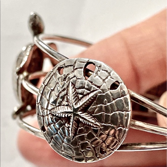 🐢🐚 CHUNKY 925 SILVER STAMPED SEA TURTLE SHELL SAND DOLLAR OPEN CUFF BRACELET - Picture 5 of 7